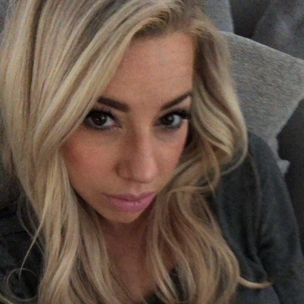 Meet your Posher, Brooke